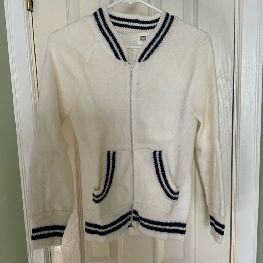 Vintage blue and white zip up